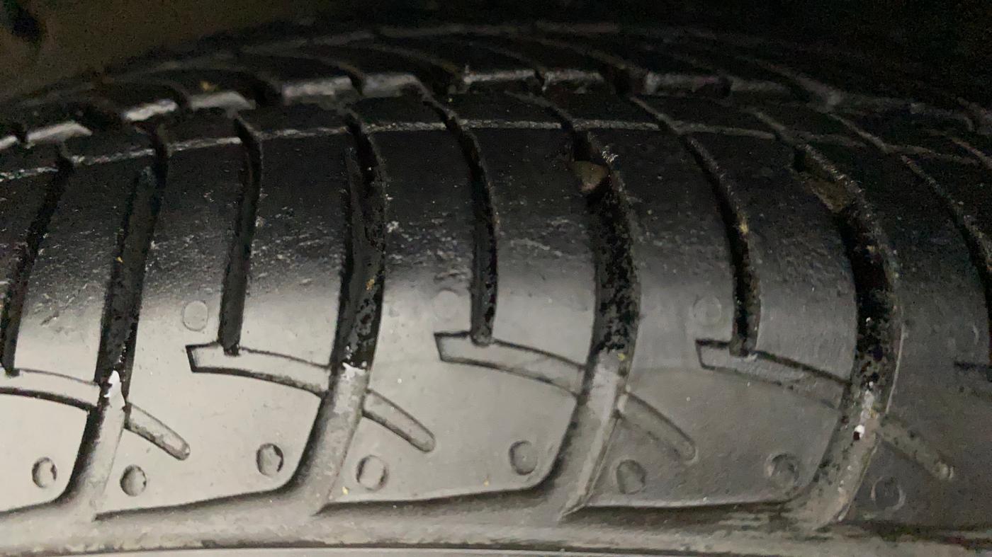 2018 Maruti Celerio ZXI AMT (O), Petrol, Automatic, 57,914 km, Left Front Tyre Tread