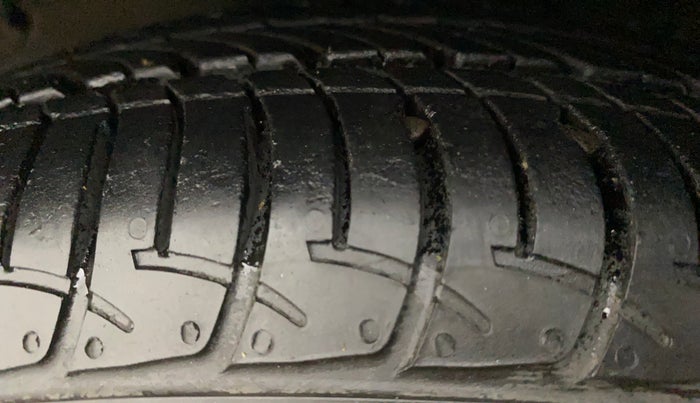 2018 Maruti Celerio ZXI AMT (O), Petrol, Automatic, 57,914 km, Left Front Tyre Tread
