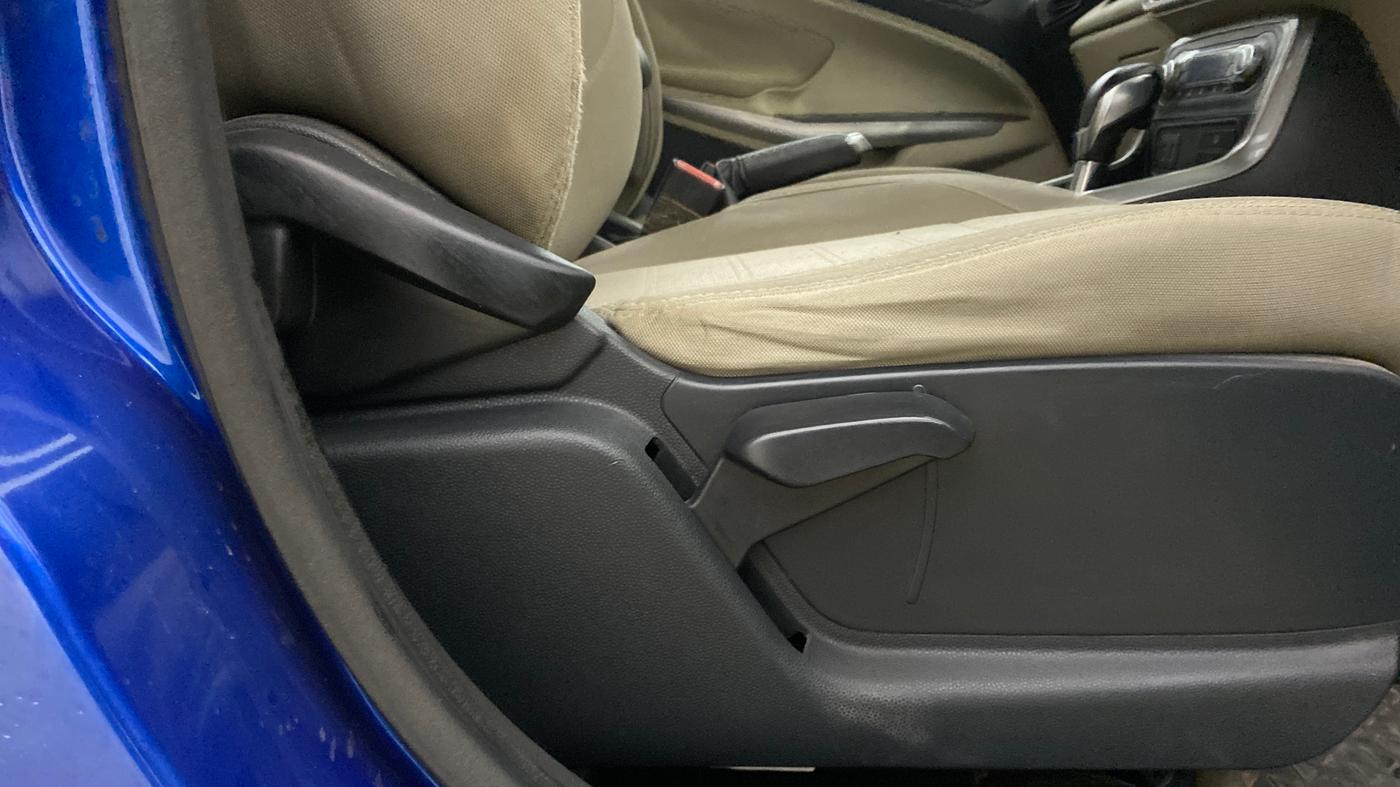 2020 Ford Ecosport TITANIUM + 1.5L PETROL AT, Petrol, Automatic, 69,126 km, Driver Side Adjustment Panel