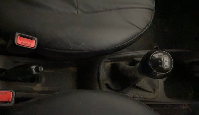 2018 Hyundai Eon ERA +, Petrol, Manual, 1,15,314 km, Gear Lever