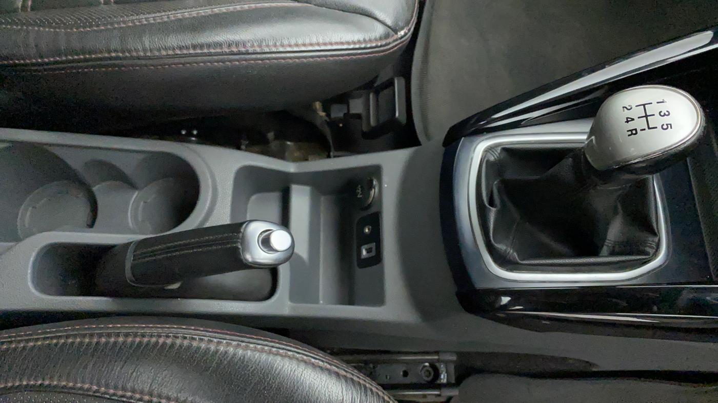 2016 Ford Ecosport 1.5 TDCI TITANIUM PLUS, Diesel, Manual, 57,274 km, Gear Lever