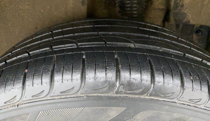 2018 Hyundai Tucson 2WD AT GL PETROL , Petrol, Automatic, 33,253 km, Left Rear Tyre Tread