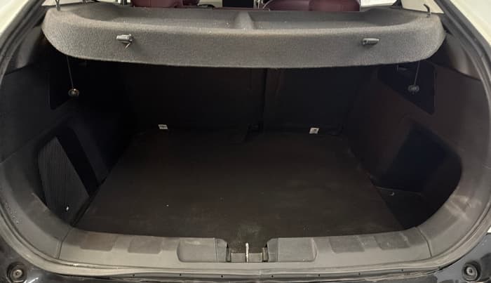 2025 Tata Curvv Accomplished S 1.2 Petrol 7DCA, Petrol, Automatic, 4,393 km, Boot Inside