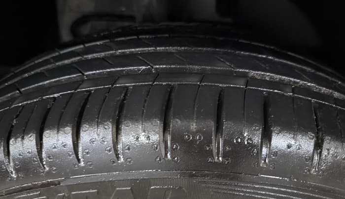 2025 Tata Curvv Accomplished S 1.2 Petrol 7DCA, Petrol, Automatic, 4,393 km, Right Front Tyre Tread