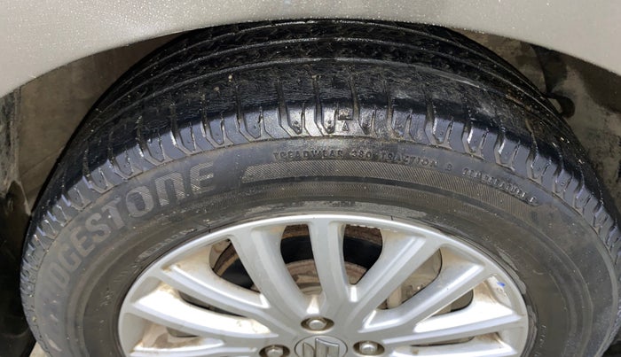 2020 Maruti Dzire ZXI AMT, Petrol, Automatic, 66,736 km, Right Front Tyre Tread