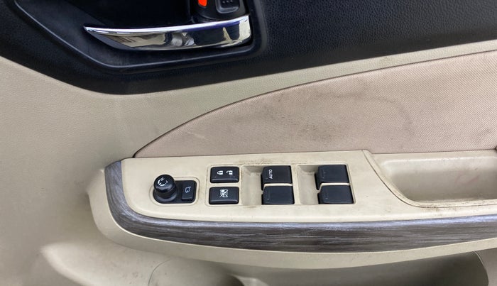 2020 Maruti Dzire ZXI AMT, Petrol, Automatic, 66,736 km, Driver Side Door Panels Control