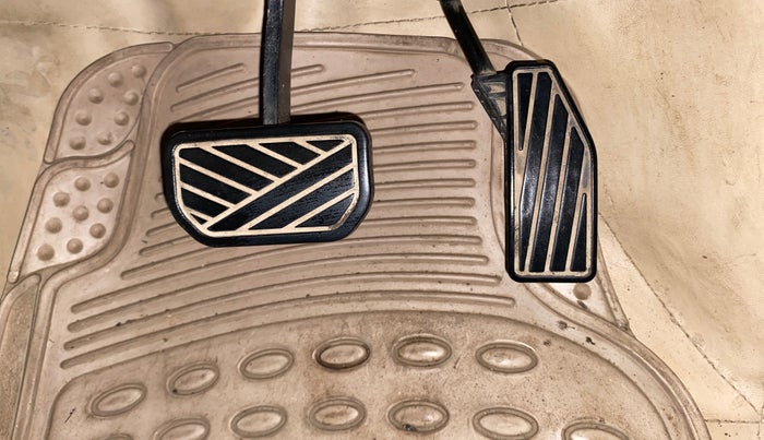 2020 Maruti Dzire ZXI AMT, Petrol, Automatic, 66,736 km, Pedals