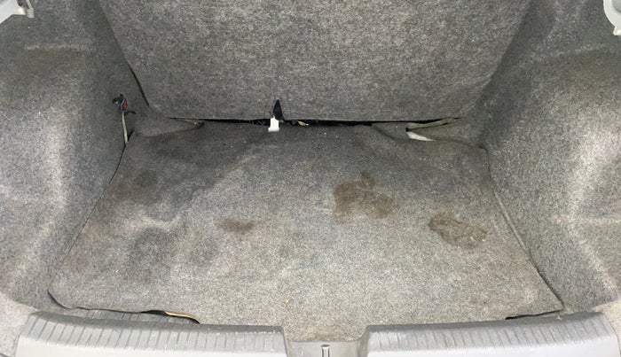 2017 Volkswagen Ameo COMFORTLINE 1.5L, Diesel, Manual, 68,636 km, Boot Inside