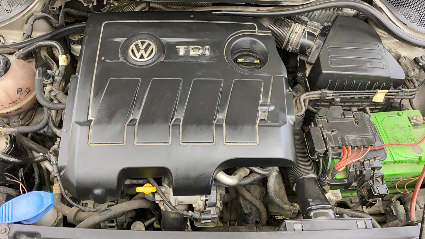 2017 Volkswagen Ameo COMFORTLINE 1.5L, Diesel, Manual, 68,636 km, Engine View