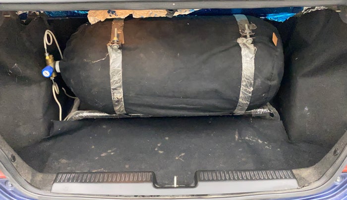 2017 Maruti Dzire ZXI PLUS, CNG, Manual, 56,220 km, Boot Inside