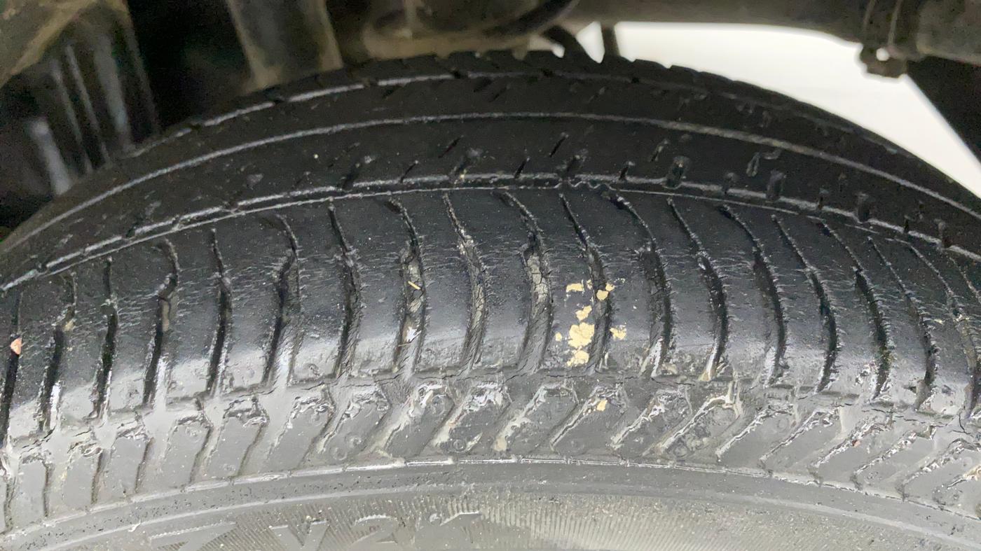 2011 Maruti Alto K10 VXI P, Petrol, Manual, 31,273 km, Left Rear Tyre Tread