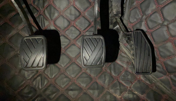 2019 Maruti Swift LXI, Petrol, Manual, 52,849 km, Pedals