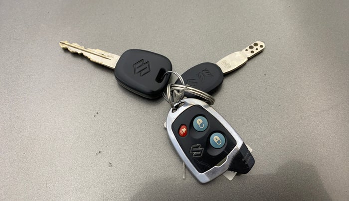 2019 Maruti Swift LXI, Petrol, Manual, 52,849 km, Key Close Up