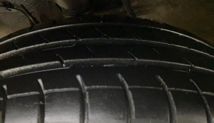 2019 Maruti Alto K10 VXI AMT, Petrol, Automatic, 28,447 km, Left Front Tyre Tread