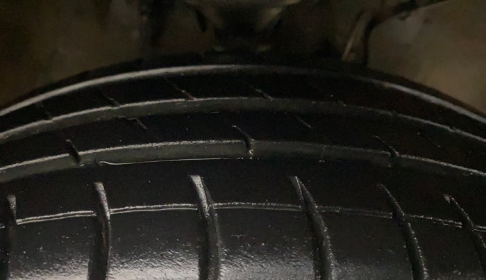 2019 Maruti Alto K10 VXI AMT, Petrol, Automatic, 28,447 km, Right Front Tyre Tread