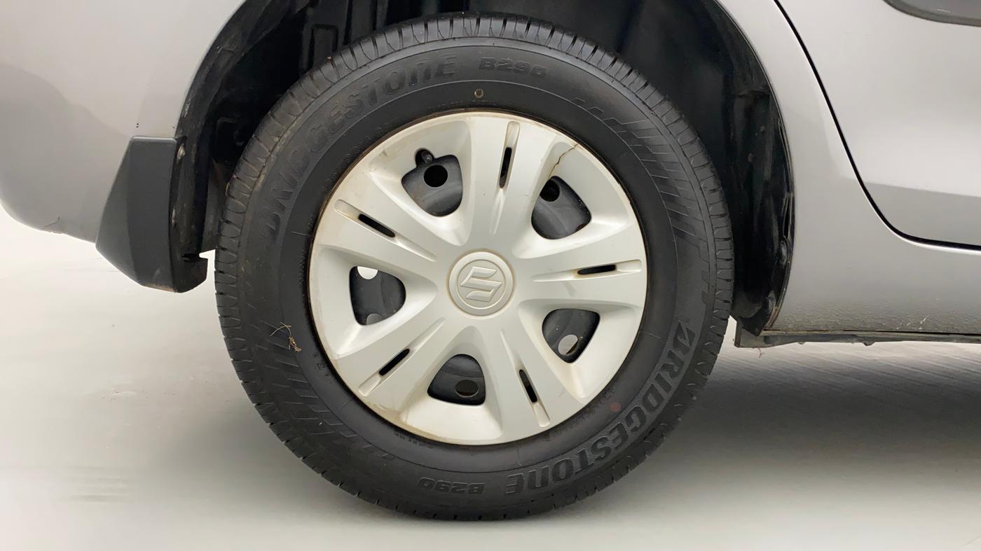 2013 Maruti Swift Dzire VXI, Petrol, Manual, 77,448 km, Right Rear Wheel