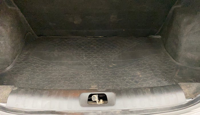 2013 Maruti Swift Dzire VXI, Petrol, Manual, 77,448 km, Boot Inside