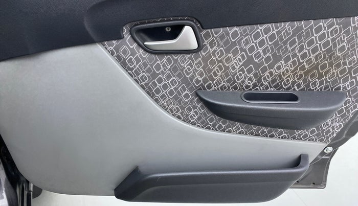 2018 Maruti Alto 800 LXI, Petrol, Manual, 21,001 km, Driver Side Door Panels Control