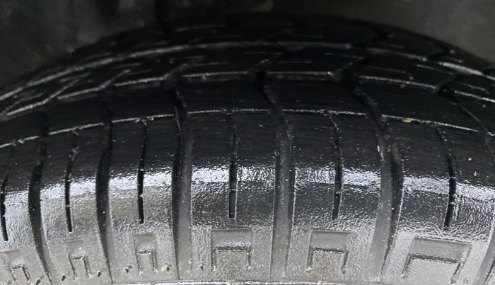 2018 Maruti Alto 800 LXI, Petrol, Manual, 21,001 km, Right Front Tyre Tread