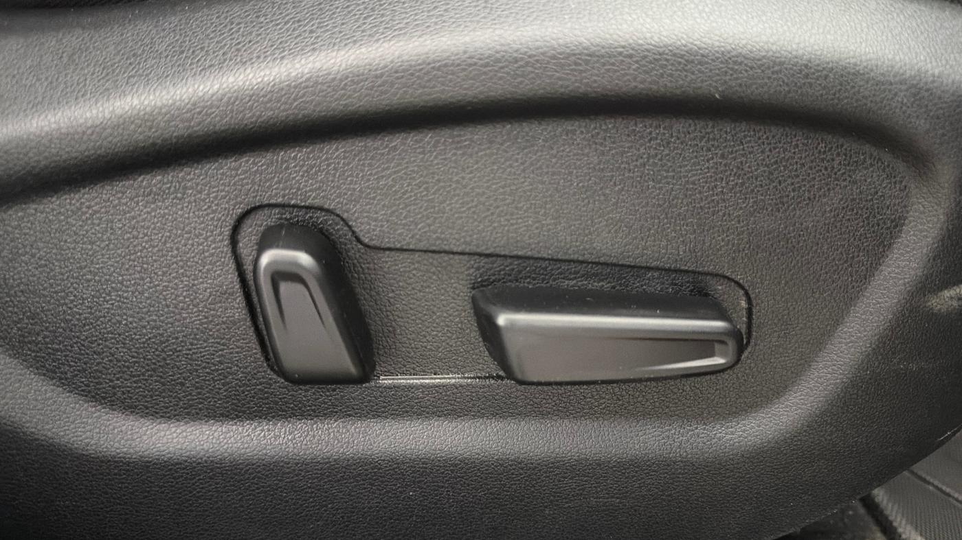 2022 Hyundai Creta SX (O) 1.4 TURBO DCT, Petrol, Automatic, 51,444 km, Driver Side Adjustment Panel
