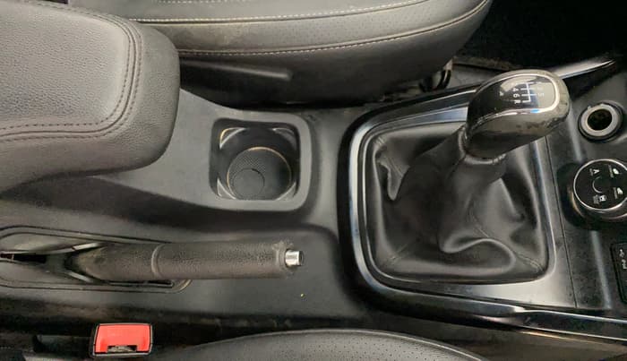 2018 Tata Hexa XT 4X2 7 STR, Diesel, Manual, 92,013 km, Gear Lever