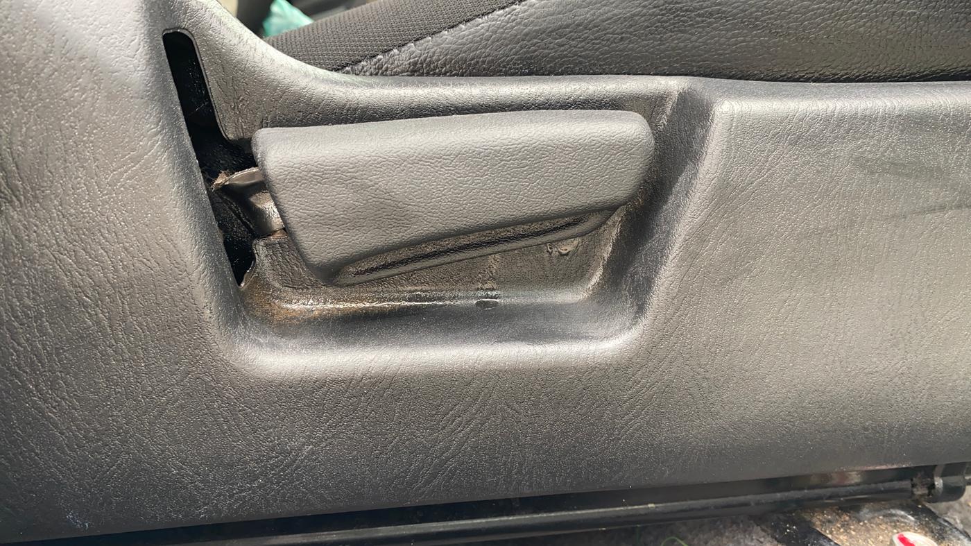 2020 Maruti Alto VXI, Petrol, Manual, 20,214 km, Driver Side Adjustment Panel
