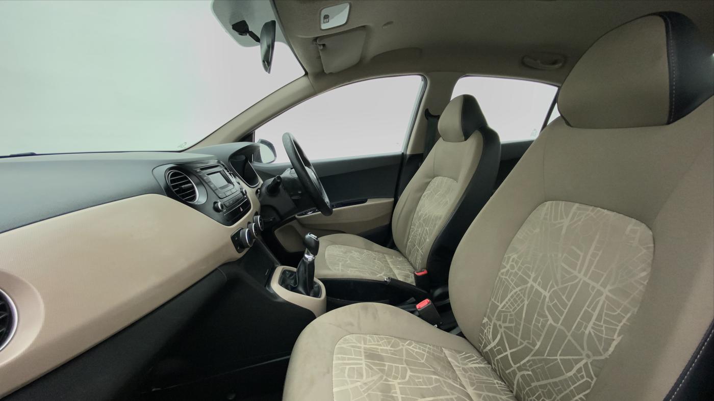 2015 Hyundai Xcent S 1.2, Petrol, Manual, 36,438 km, Right Side Front Door Cabin