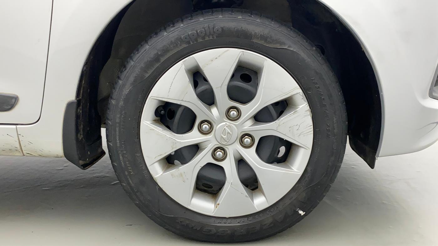 2015 Hyundai Xcent S 1.2, Petrol, Manual, 36,438 km, Right Front Wheel