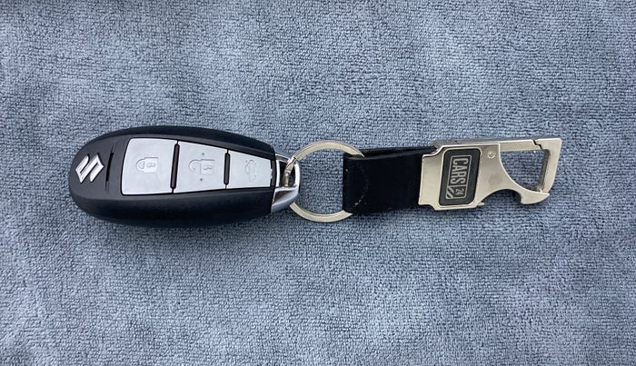 2018 Maruti Ciaz ZETA 1.4 VVT, Petrol, Manual, 37,972 km, Key Close-up