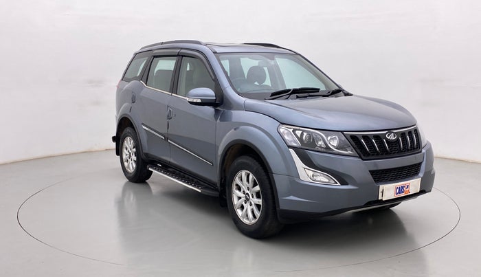 2016 Mahindra XUV500 W10, Diesel, Manual, 60,919 km, Right Front Diagonal