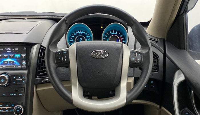 2016 Mahindra XUV500 W10, Diesel, Manual, 60,919 km, Steering Wheel Close Up