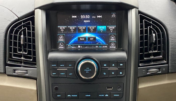 2016 Mahindra XUV500 W10, Diesel, Manual, 60,919 km, Infotainment System