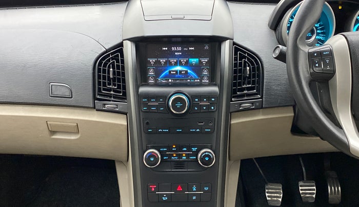 2016 Mahindra XUV500 W10, Diesel, Manual, 60,919 km, Air Conditioner