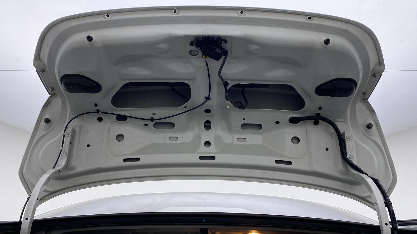 2016 Maruti Ciaz VXI PLUS, CNG, Manual, 65,333 km, Boot Door Open