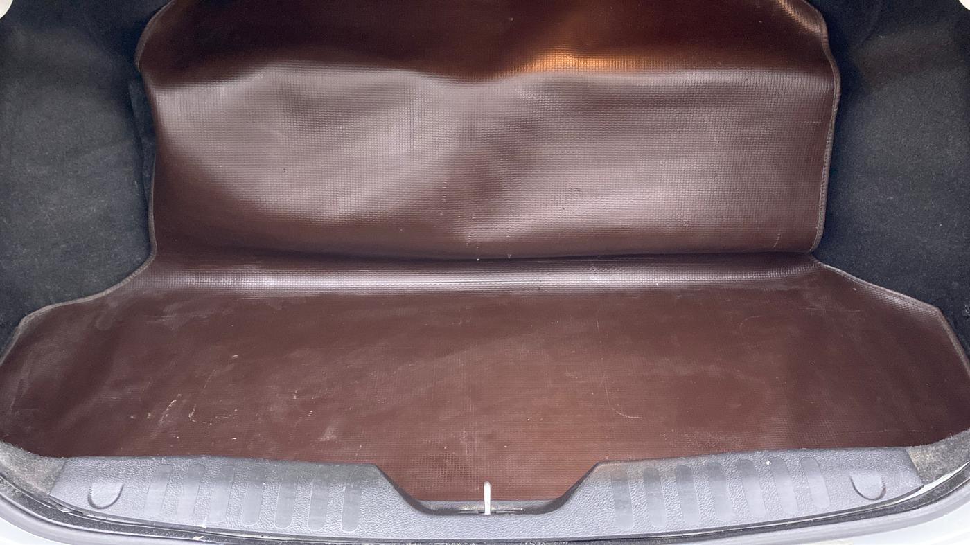 2016 Maruti Ciaz VXI PLUS, CNG, Manual, 65,333 km, Boot Inside