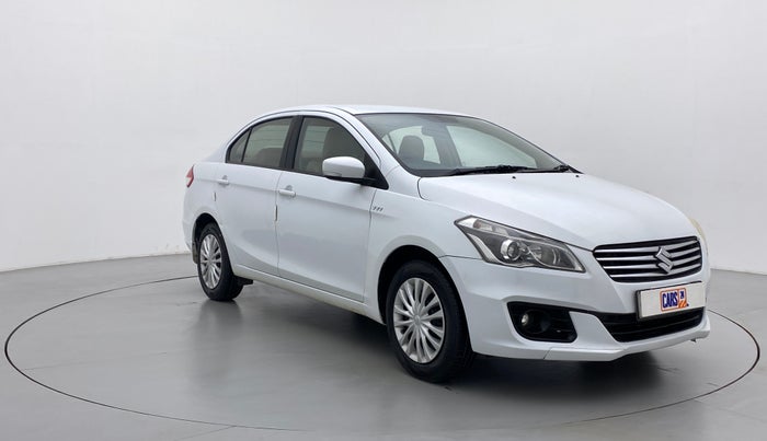 2016 Maruti Ciaz VXI PLUS, CNG, Manual, 65,333 km, Right Front Diagonal