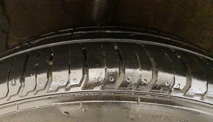 2022 Hyundai NEW I20 SPORTZ 1.2 MT, Petrol, Manual, 16,877 km, Right Rear Tyre Tread