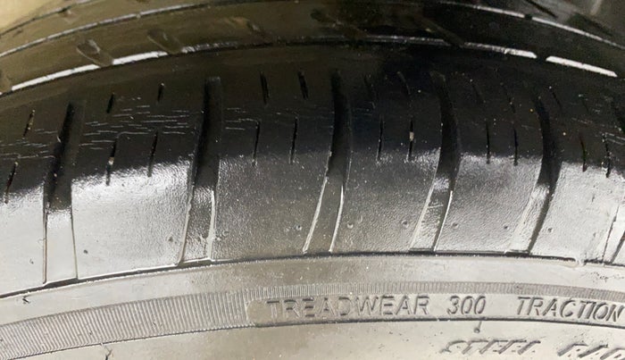 2012 Maruti Ritz VXI, Petrol, Manual, 31,445 km, Left Rear Tyre Tread