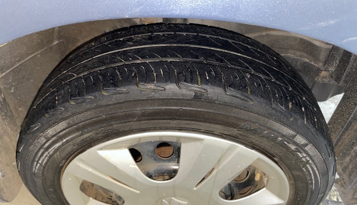 2012 Maruti Wagon R 1.0 VXI, Petrol, Manual, 72,584 km, Right Front Tyre Tread