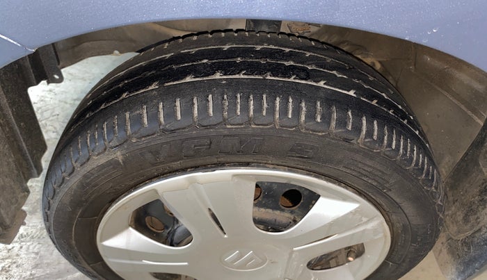 2012 Maruti Wagon R 1.0 VXI, Petrol, Manual, 72,584 km, Left Front Tyre Tread