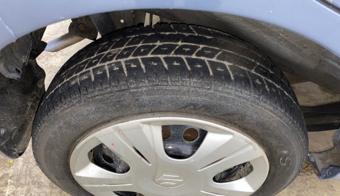 2012 Maruti Wagon R 1.0 VXI, Petrol, Manual, 72,584 km, Right Rear Tyre Tread