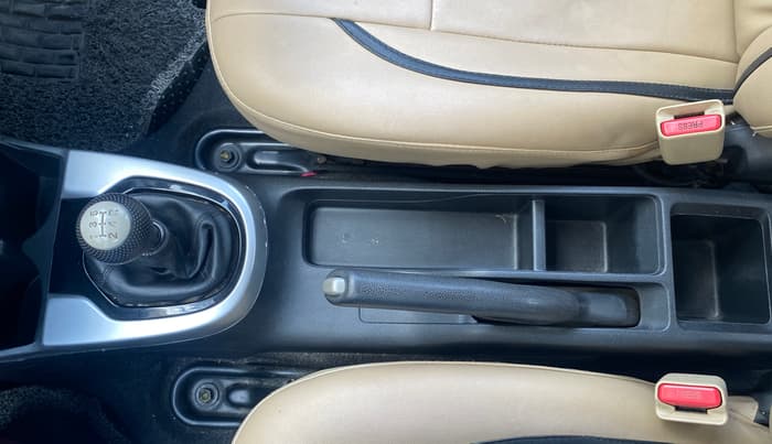 2016 Honda Jazz 1.2L I-VTEC SV, Petrol, Manual, 72,407 km, Gear Lever
