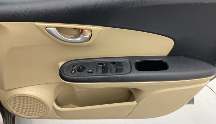 2016 Honda Brio VX AT, Petrol, Automatic, 42,570 km, Driver Side Door Panels Control