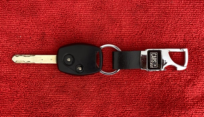 2016 Honda Brio VX AT, Petrol, Automatic, 42,570 km, Key Close Up