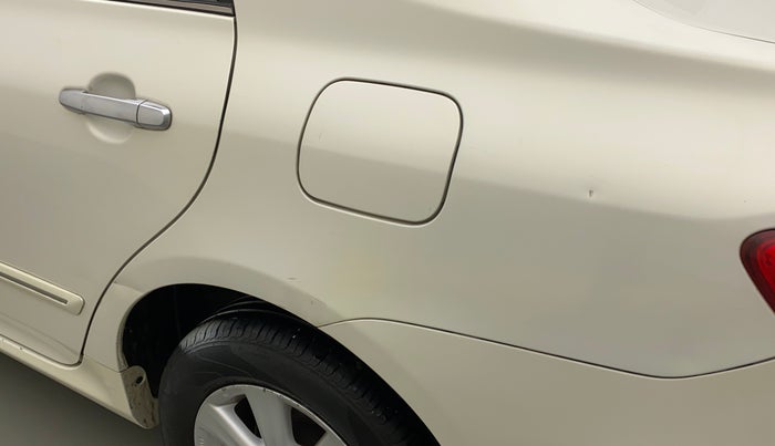 2011 Toyota Corolla Altis G PETROL, Petrol, Manual, 1,03,490 km, Left quarter panel - Slightly dented