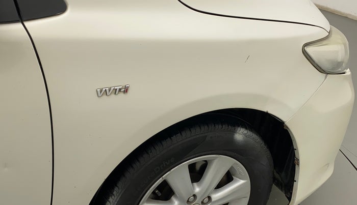 2011 Toyota Corolla Altis G PETROL, Petrol, Manual, 1,03,490 km, Right fender - Minor scratches