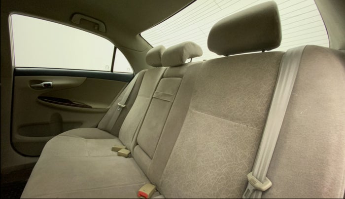 2011 Toyota Corolla Altis G PETROL, Petrol, Manual, 1,03,490 km, Right Side Rear Door Cabin