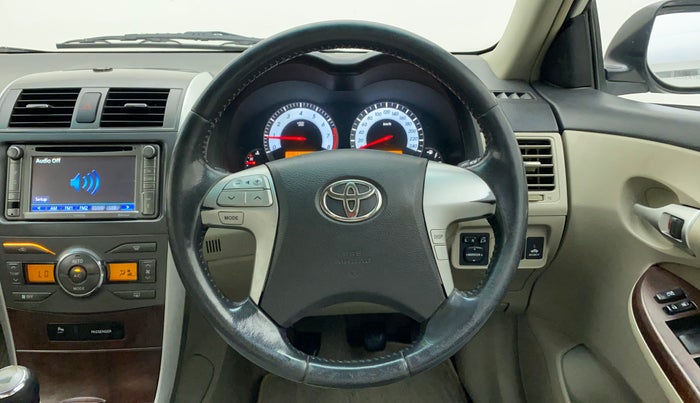2011 Toyota Corolla Altis G PETROL, Petrol, Manual, 1,03,490 km, Steering Wheel Close Up