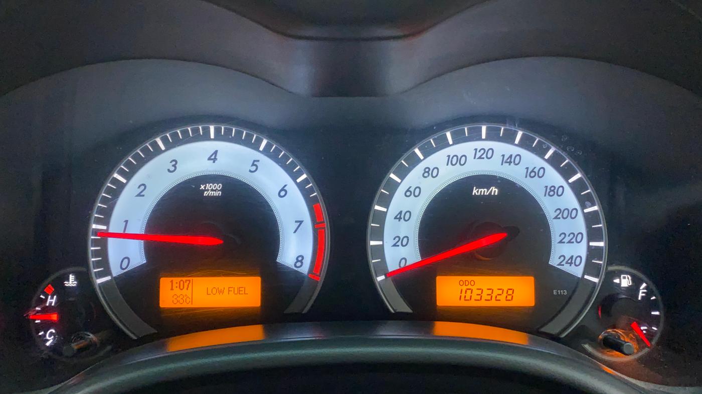 2011 Toyota Corolla Altis G PETROL, Petrol, Manual, 1,03,490 km, Odometer Image