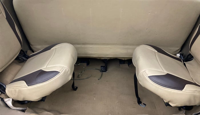 2017 Mahindra TUV300 T8, Diesel, Manual, 70,081 km, Boot Inside